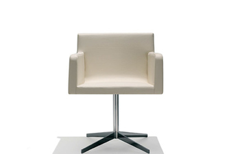 Lineal Comfort Drehsessel