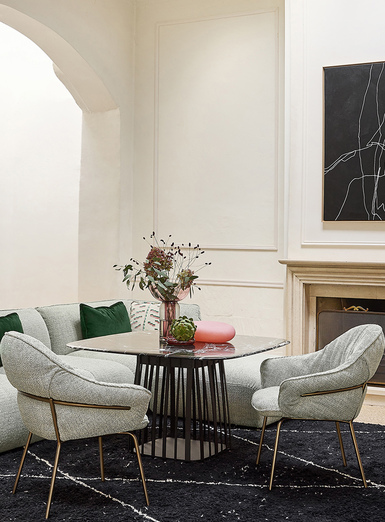 Freifrau: MARIE LOW DINING by Hoffmann Kahleyss Design