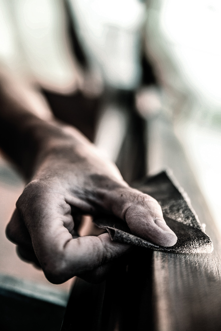 Handwerk bei Gloster in Indonesien