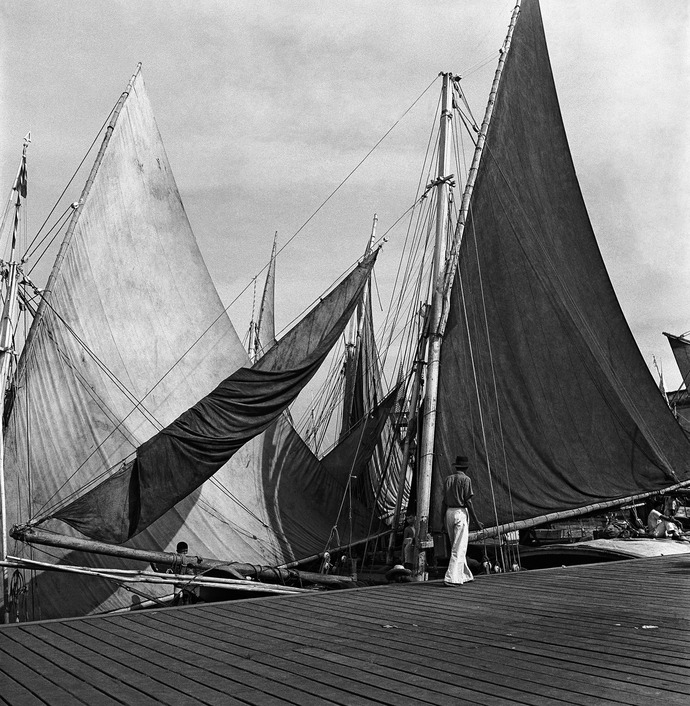 Boote im Hafen bei Ver-o-Peso, Belém, Brasilien, Marcel Gautherot
