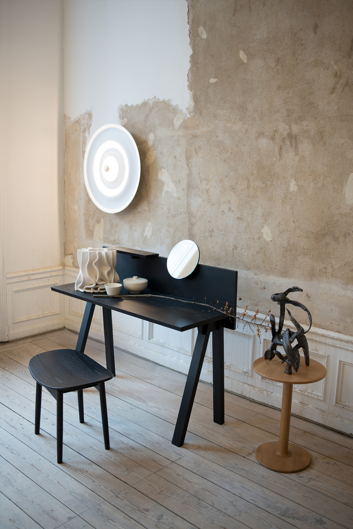 Desk "Sagyo", Stool "Saga"
