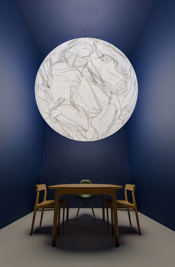 Davide Groppi "Moon"