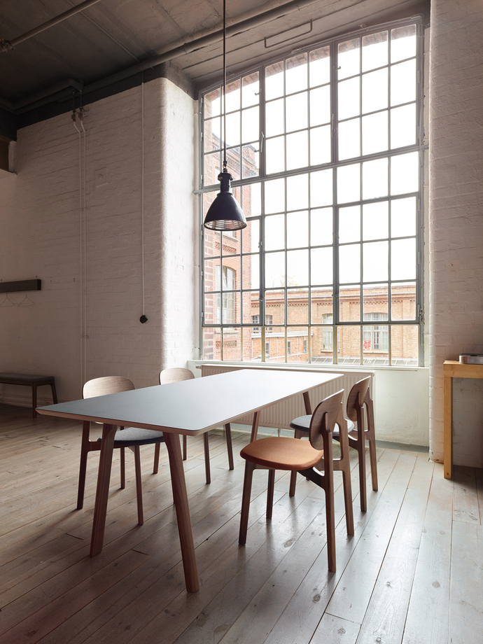 Tisch RAIL Solo – Design: Kaschkasch, 2018