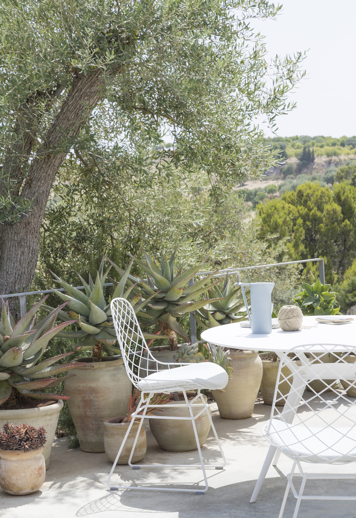 Alias Outdoor Kobi Sledge Ph B Brancato 01