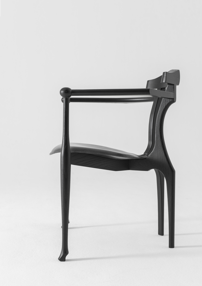 Gaulino Easy Chair 1