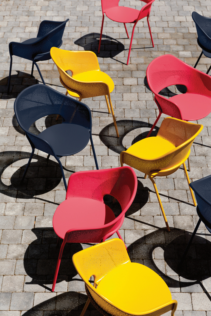 Mob Hotel Paris Fr Stephane Rambaud Pour Fermob 2 Kate