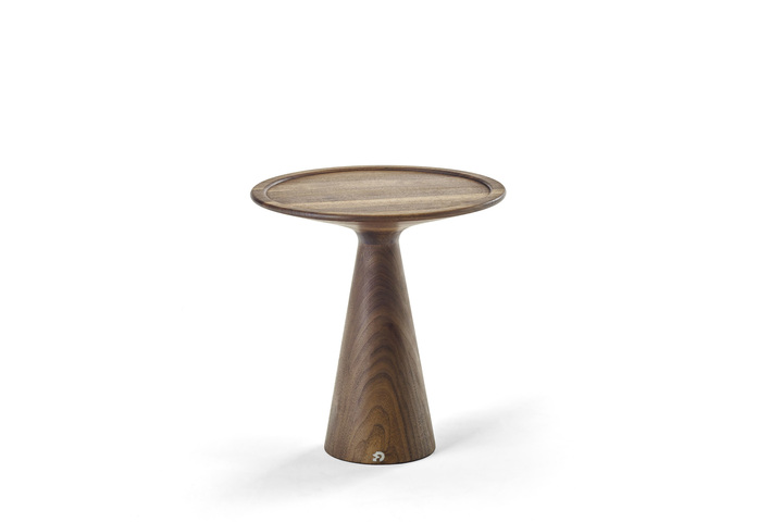 0001 1015 Ii 0 H03 Figura Einzel Beistell38Hoch Nussbaum Massiv Geoelt Ohne Glas Jpg