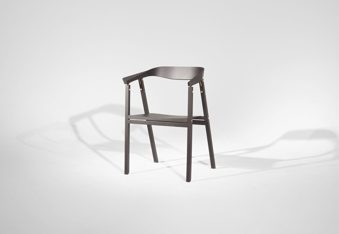 09 Stuhl D7 K Esche Schwarz 0451