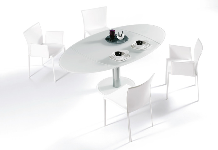 1136 Iii Titan Oval