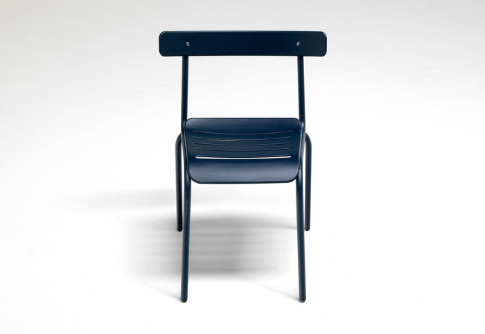 12 Miky 637 Front