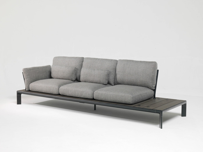 18 Tami Three Seats