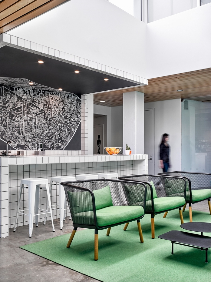 1Ghislaine Vinas Interior Design Barrows Cf038257