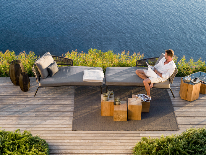 2018 Roots Zoe Hexagon New