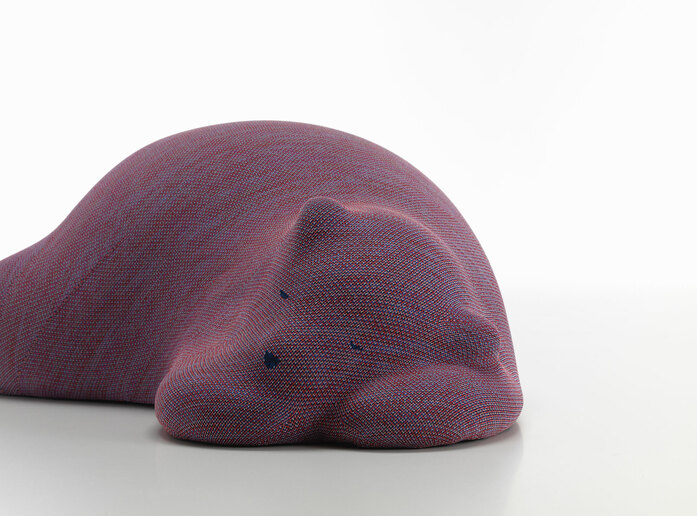 2371392 Resting Bear Mauve Master