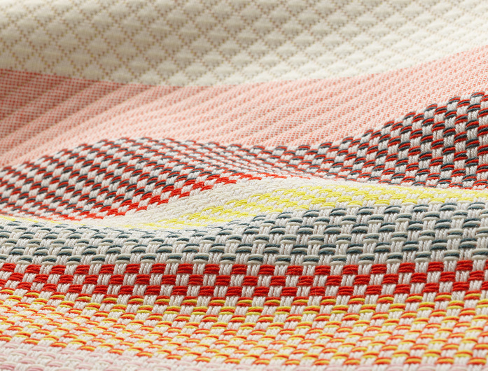 2655516 Vlinder Light Reds Master