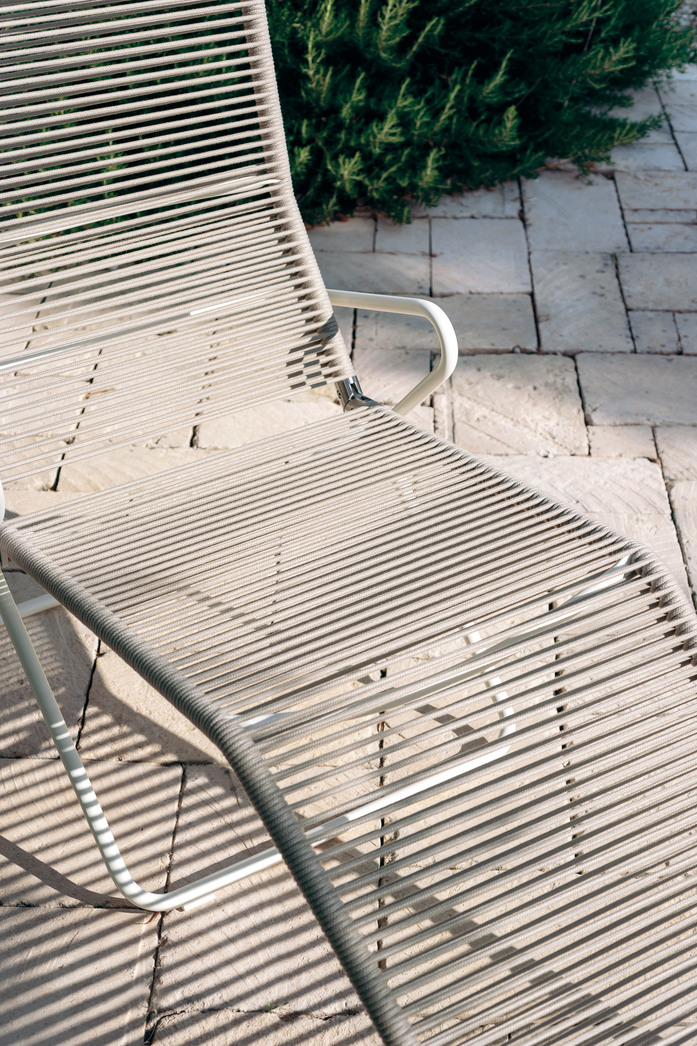 4 Harp Recliner Milk Sand