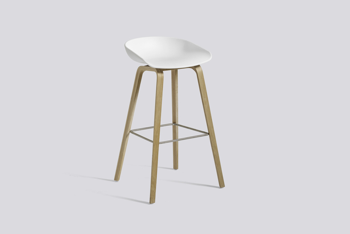 Aas32 H75 Oak Soaped Base Stainless Steel Footrest White