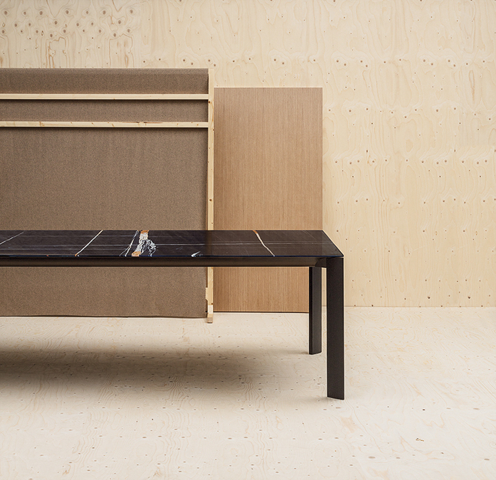 Andreu World Extratable Lievore Altherr Molina