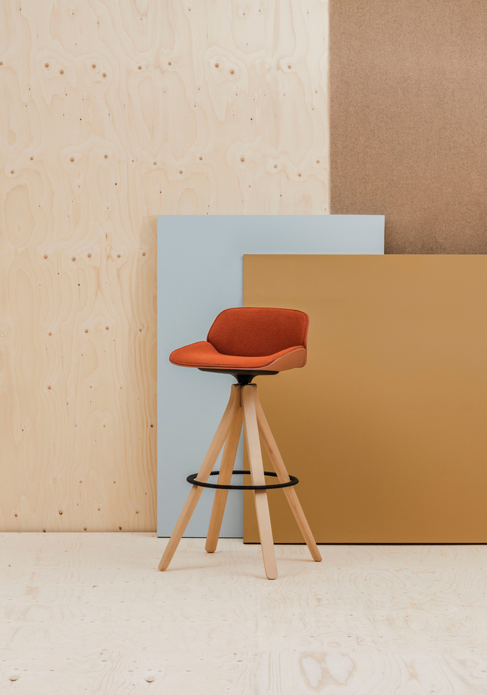 Andreu World Nuezstool Patricia Urquiola 2