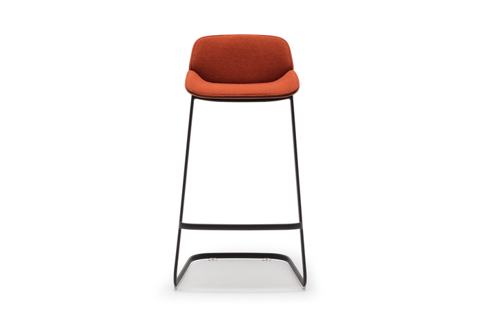 Andreu World Nuezstool Patricia Urquiola 6