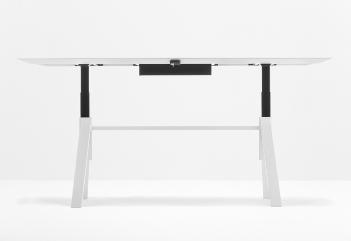 Arki Table Reg 03 Zoom