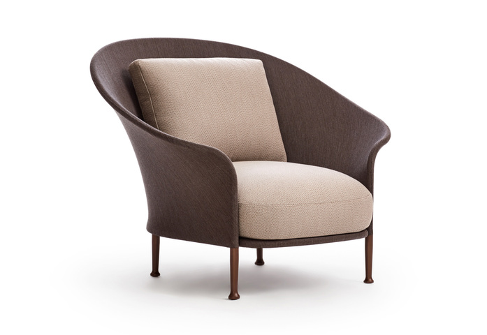 C831 Liz Armchair04
