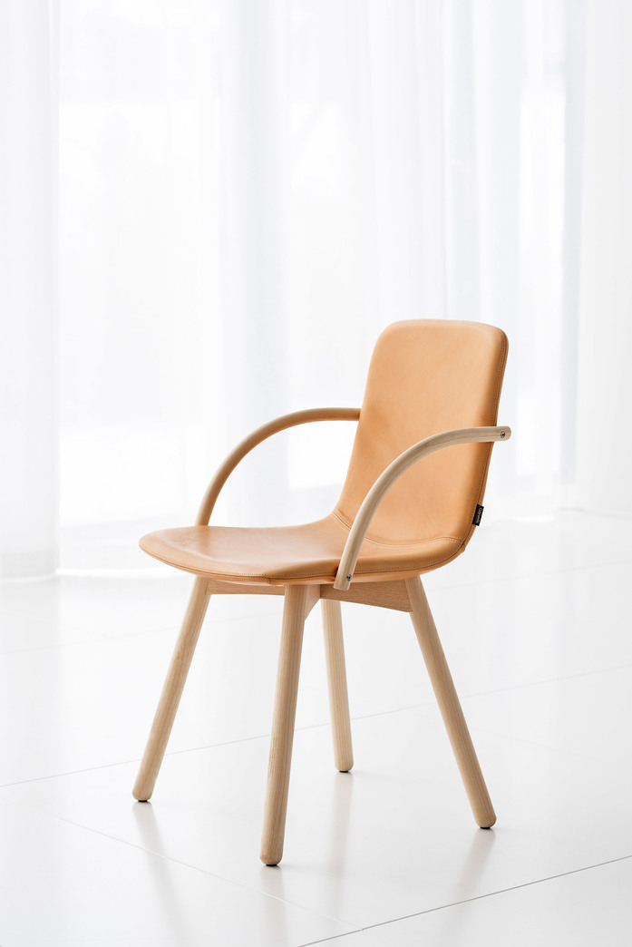 C Flake Chair 0021