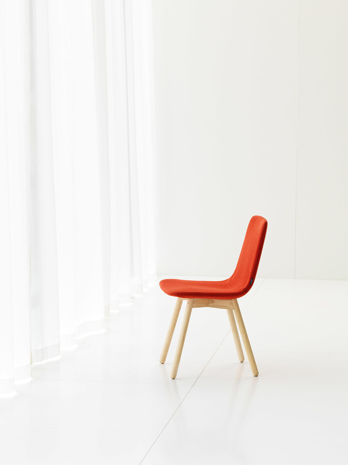 C Flake Chair 0031