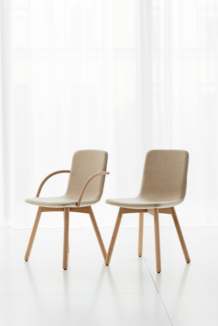 C Flake Chair 0041