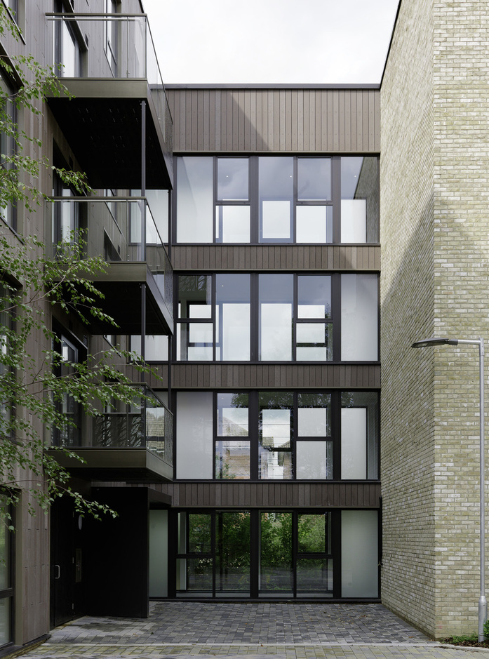 Caledonia Road 08