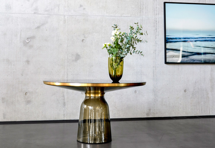 Classi Con Bell High Table Headquarters Photo Felix Holzer