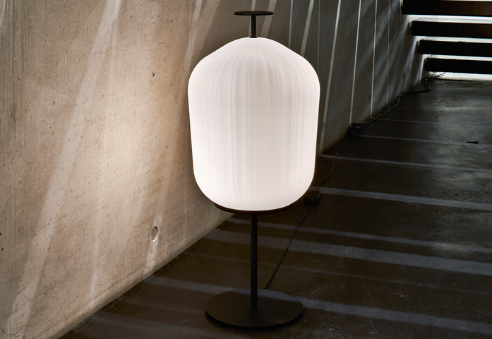 Classi Con Plissee Floor Lamp Headquarters Photo Elias Hassos