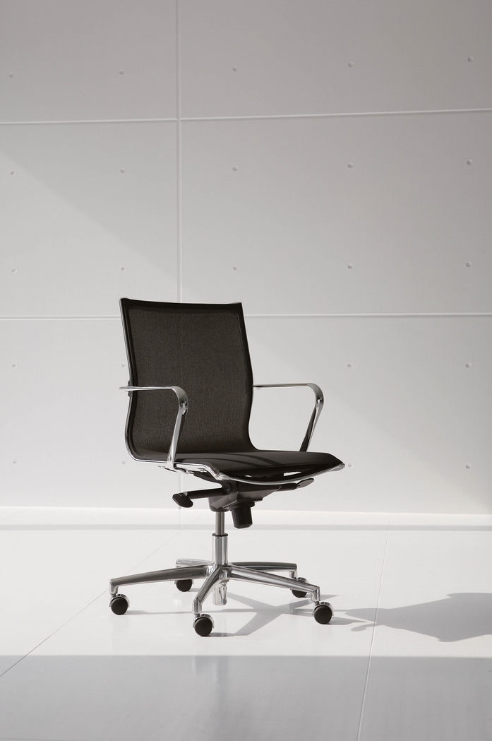 Elle Executive 3