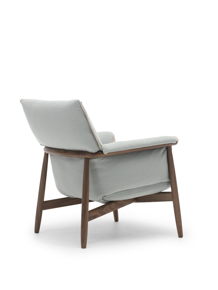 Eoos E015 Lounge Walnut Fabric Side