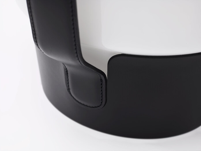 Facella Schwarz Detail 1 01