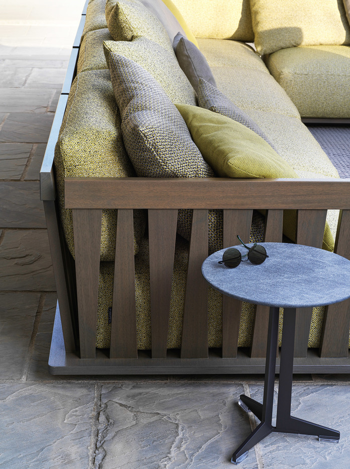 Flexform Fly Side Table