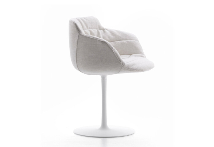 Flow Armchair Saeulenfuss 3