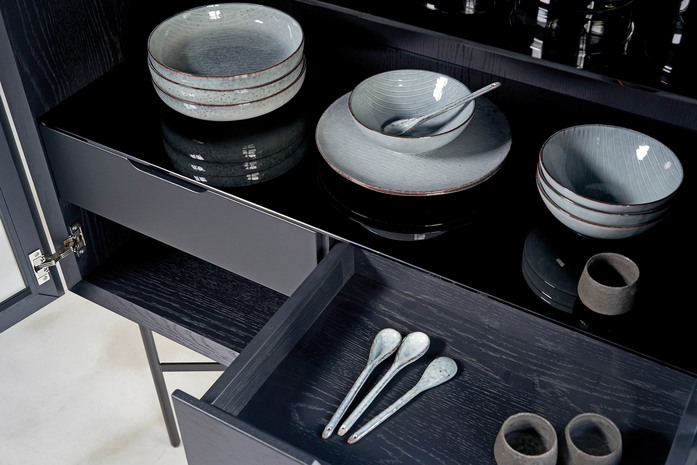 Harri Vitrine 5861 C