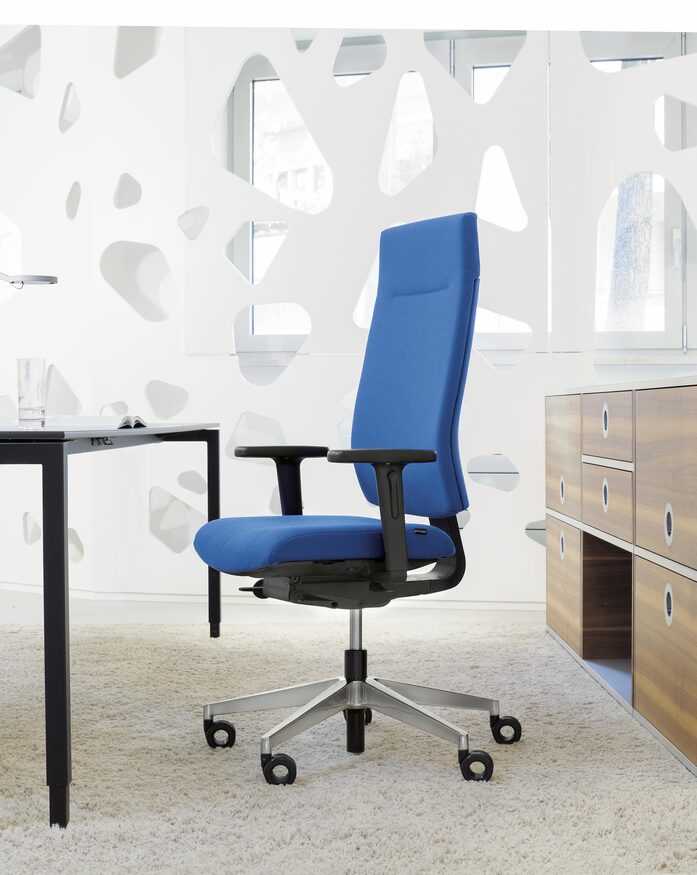Kyra Ds L 1102 2Hoch