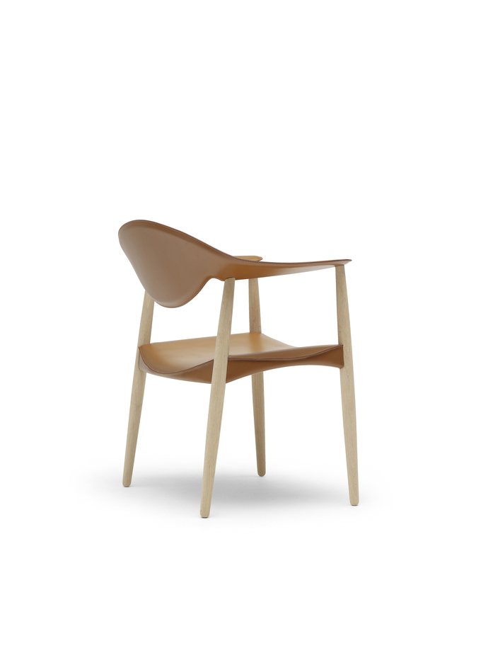 Lm92 Oak Natural Saddle Leather Back