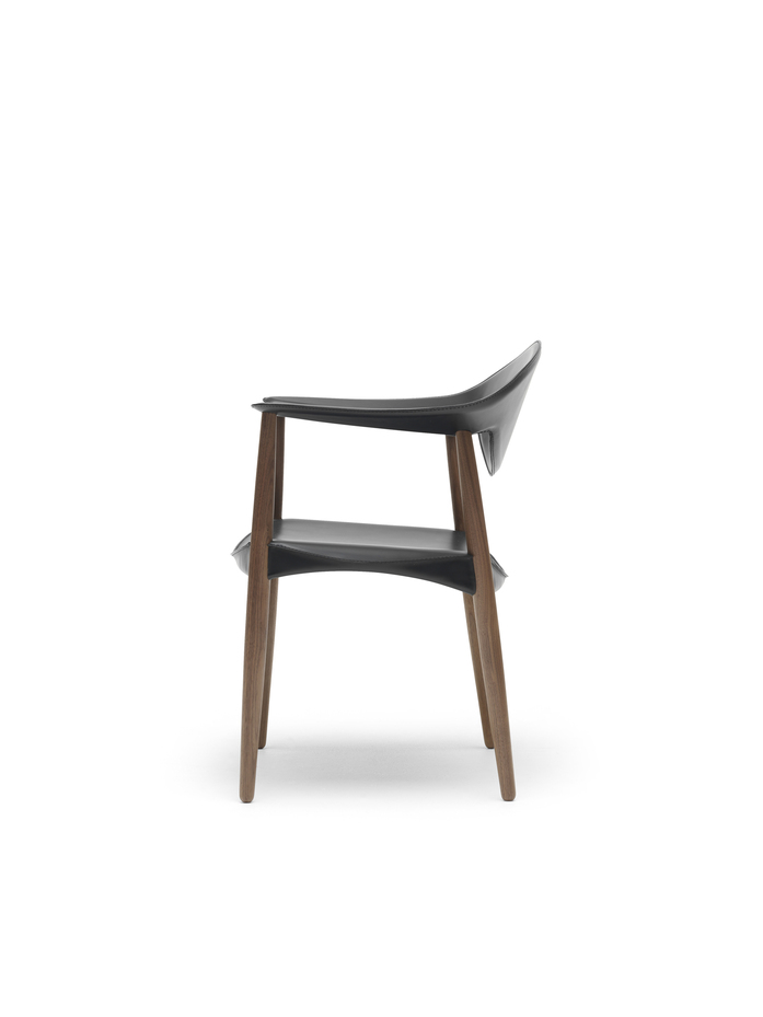Lm92 Walnut Black Saddle Leather Side