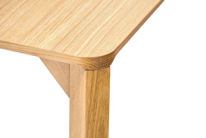 Lasa Table 01