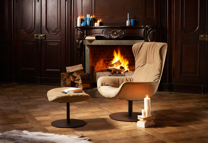 Leya Wingback Chair Tellerfuss 2