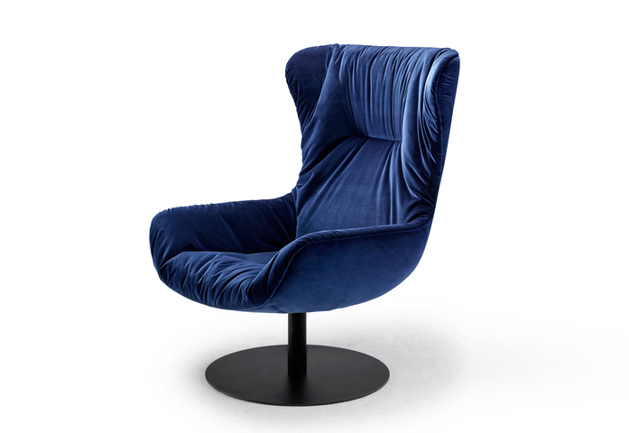 Leya Wingback Chair Tellerfuss 8