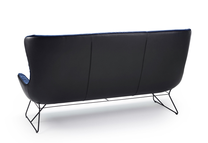 Leya Wingback Couch 003