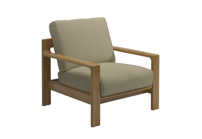 Loop Lounge Chair 09
