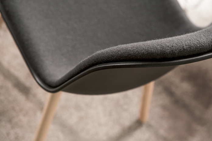 Mani Ash Wood Legs Detail Fantoni