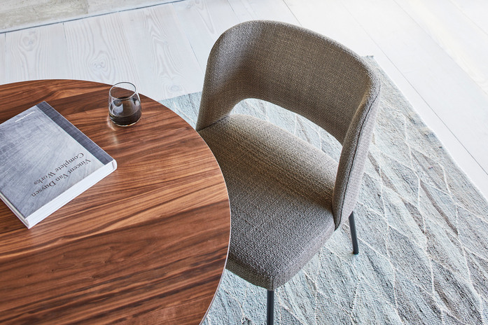 More 2020 Harri Stuhl 142