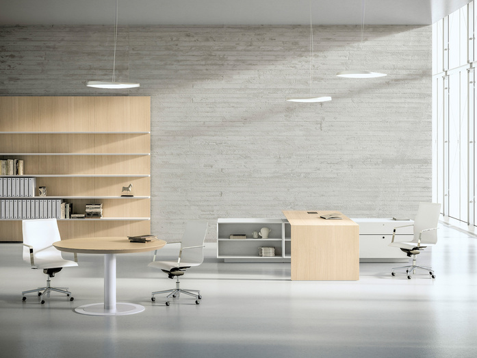Multipliceo Executive Light Oak Veneer Fantoni