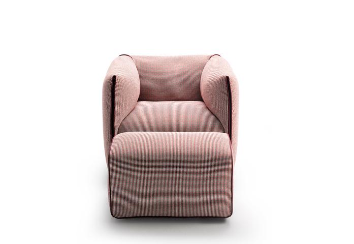 Mia Sessel 4